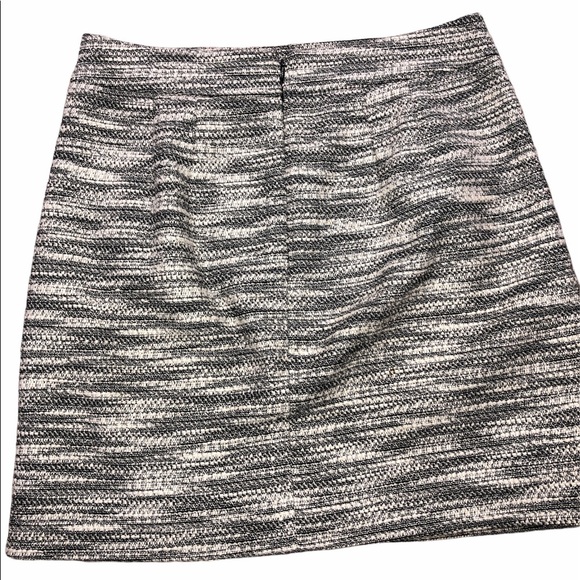 Ann Taylor LOFT size 0 black tweed zippered skirt - Picture 5 of 9